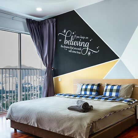 Southwest Island Suite By D Imperio Homestay Bayan Lepas Dış mekan fotoğraf