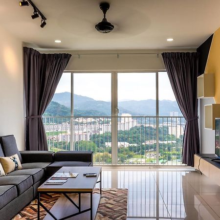 Southwest Island Suite By D Imperio Homestay Bayan Lepas Dış mekan fotoğraf