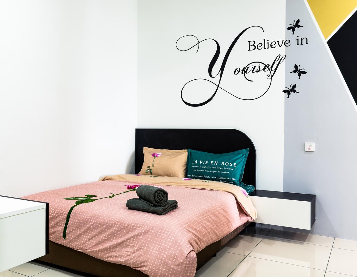 Southwest Island Suite By D Imperio Homestay Bayan Lepas Dış mekan fotoğraf
